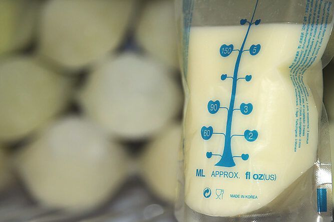 Pumped breastmilk for a surrogacy baby